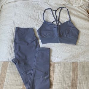 Alo Yoga Leggings and Bra set